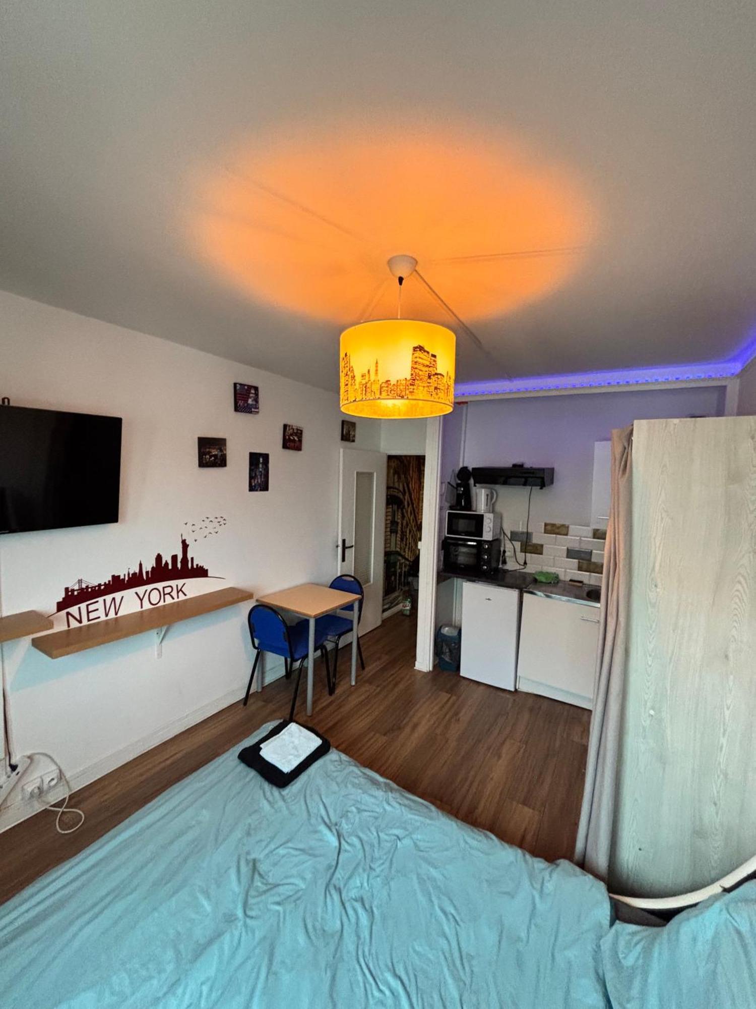Le Gite "Manhattan Studio" Besancon Proche Centre Commerce Eksteriør billede